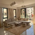 Leon Private Tirana