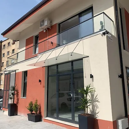 Casa de Férias Leon Private Tirana