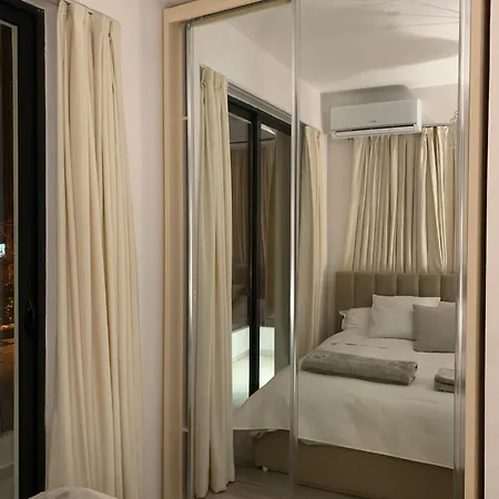 Leon Private * Tirana